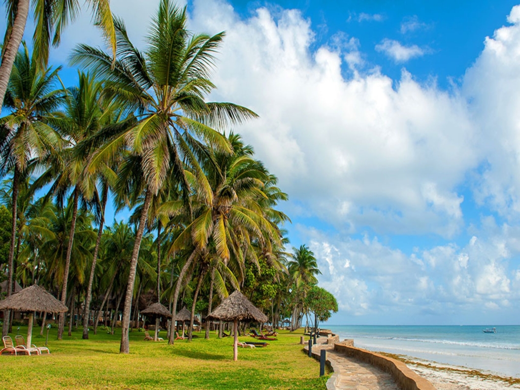 7 Days Diani Beach Escape & Kenya’s Classic Safari Adventure